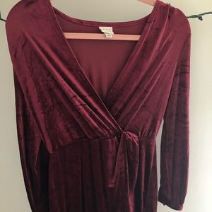 Red velvet long sleeve dress